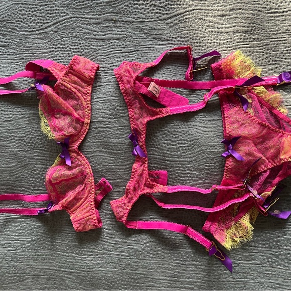 RARE Agent Provocateur Ariel Full Set — pink/purple lace w/ yellow - Picture 10 of 16